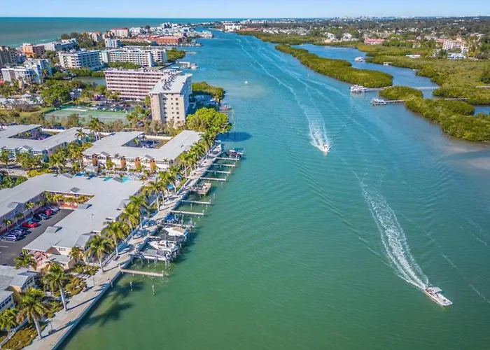 Joyce's Beachfront #3 * Clearwater Beach