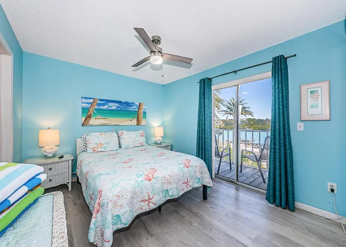 Apartment Joyce's Beachfront #3 Clearwater Beach