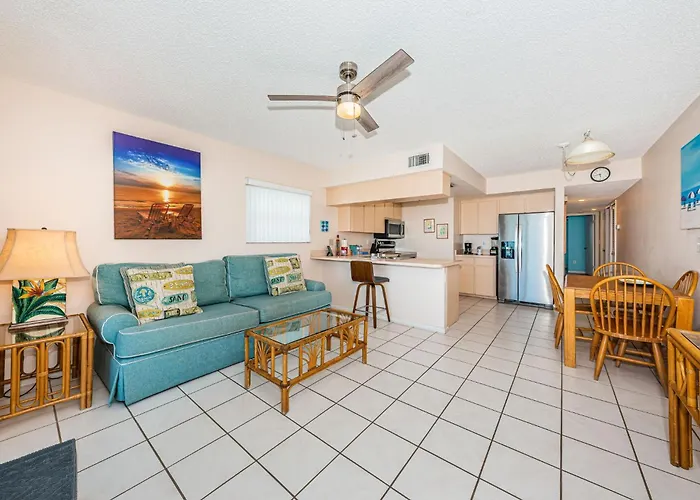 Joyce's Beachfront #3 *