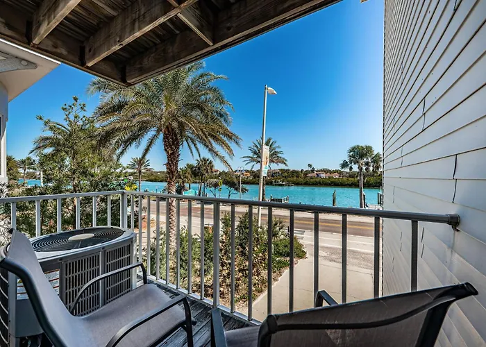 Apartment Joyce's Beachfront #3